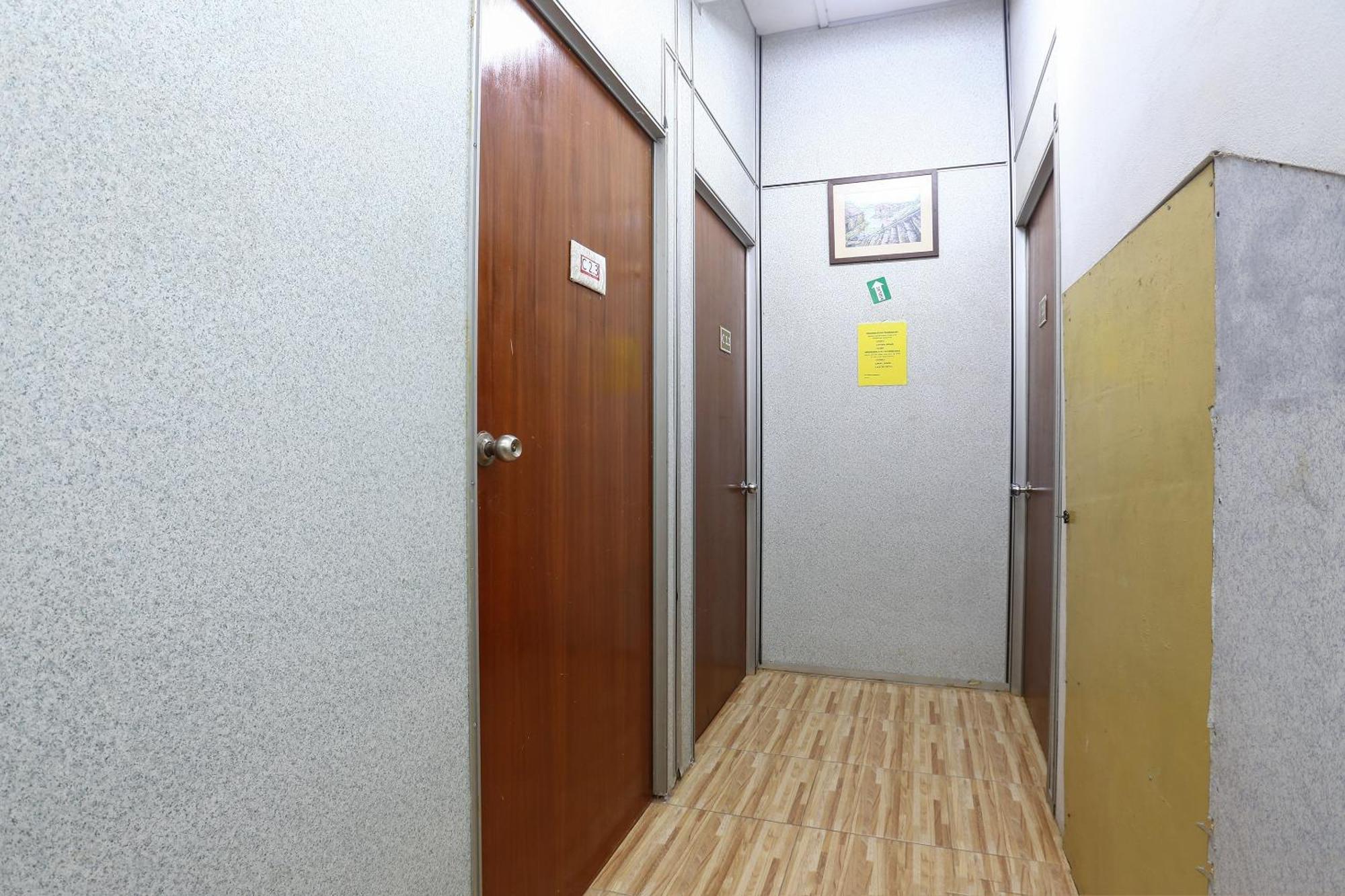 Oyo 89755 D&D Budget Inn Kota Bharu Exteriér fotografie