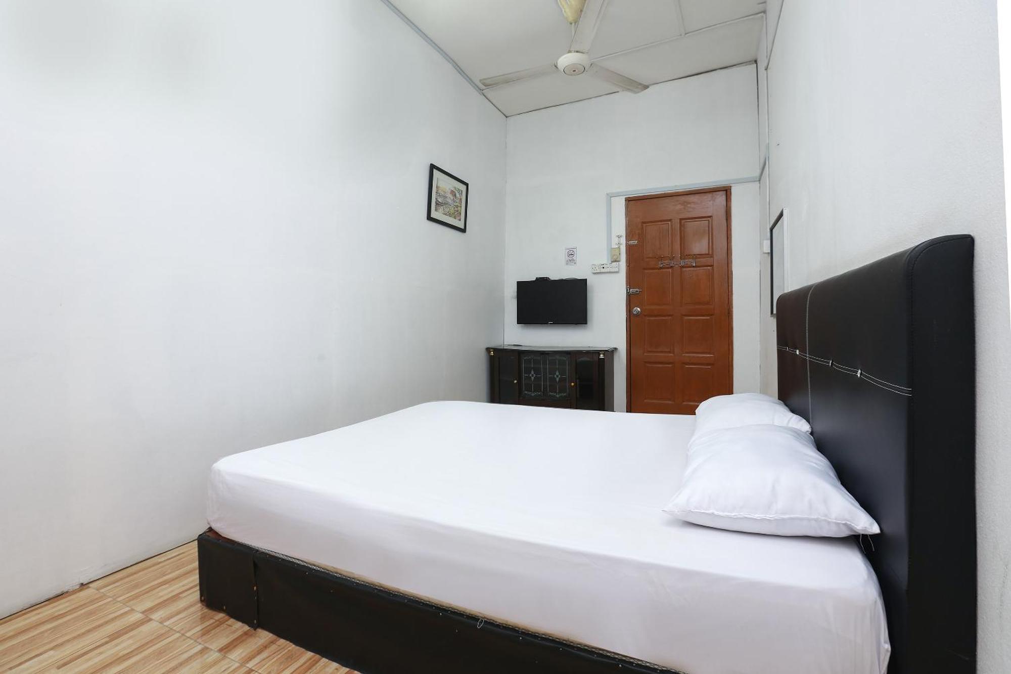 Oyo 89755 D&D Budget Inn Kota Bharu Exteriér fotografie