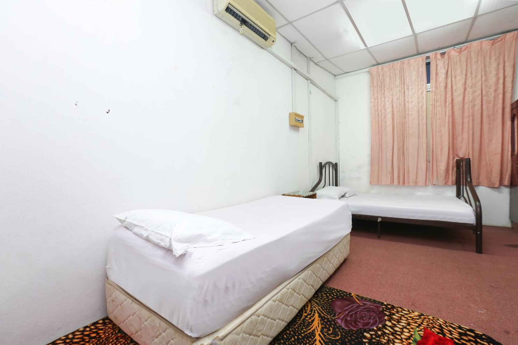 Oyo 89755 D&D Budget Inn Kota Bharu Exteriér fotografie