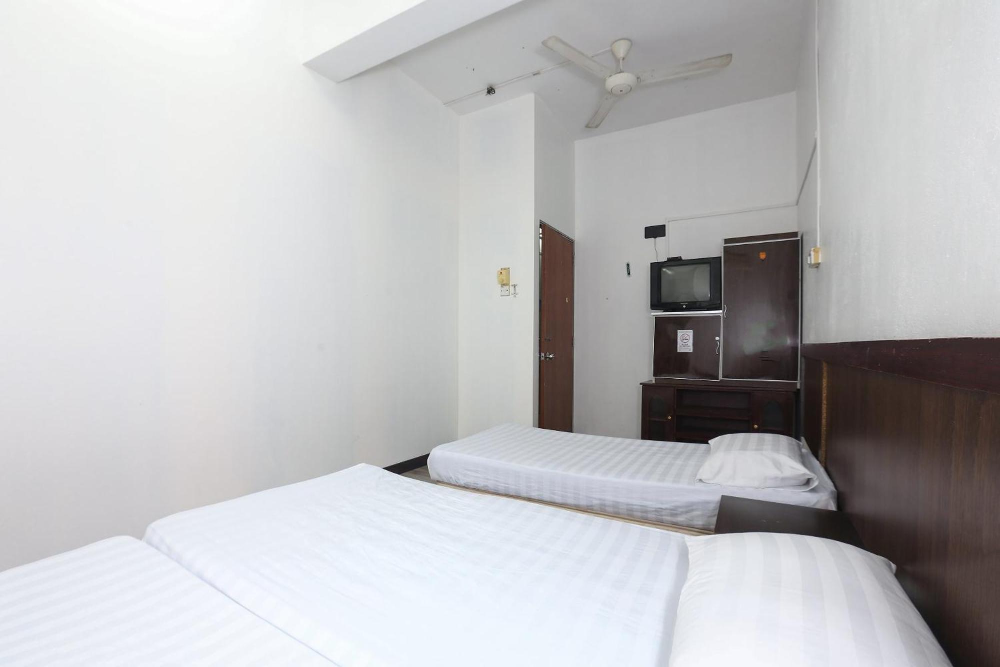 Oyo 89755 D&D Budget Inn Kota Bharu Exteriér fotografie