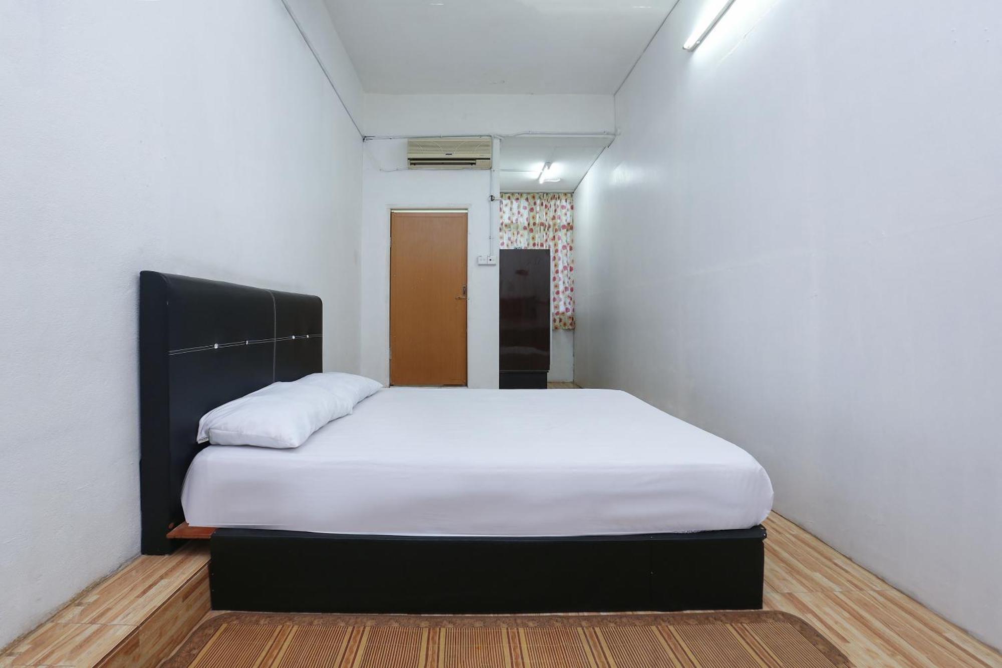 Oyo 89755 D&D Budget Inn Kota Bharu Exteriér fotografie